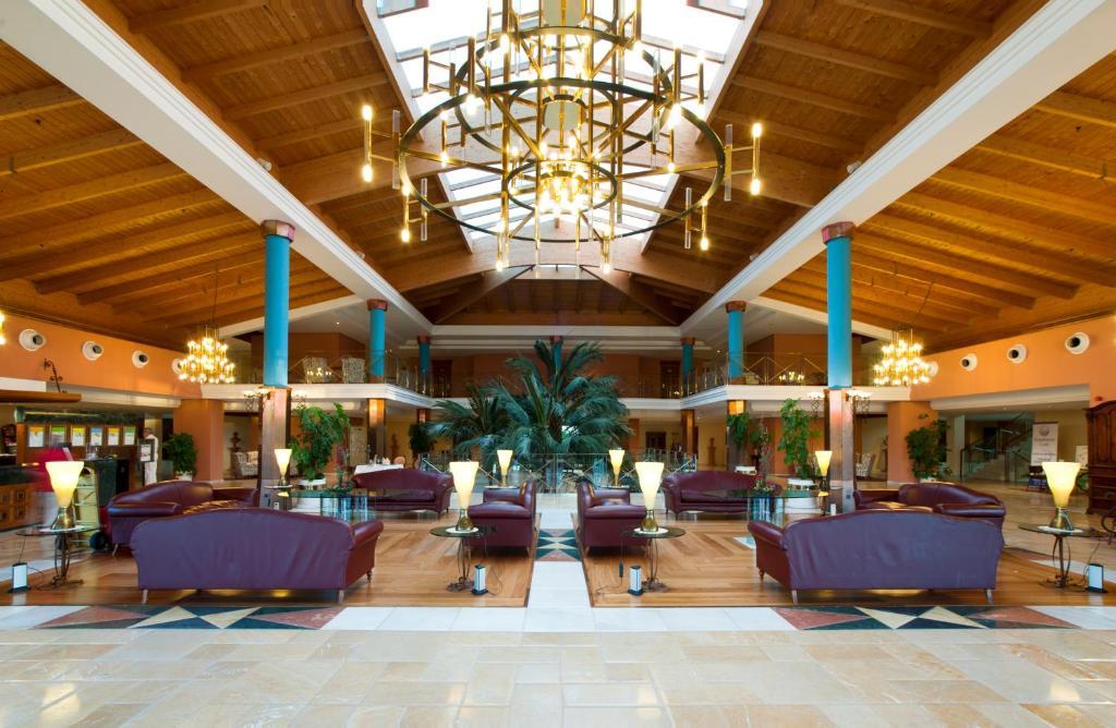 Hipotels Barrosa Palace & Spa Chiclana de la Frontera Ngoại thất bức ảnh Lobby