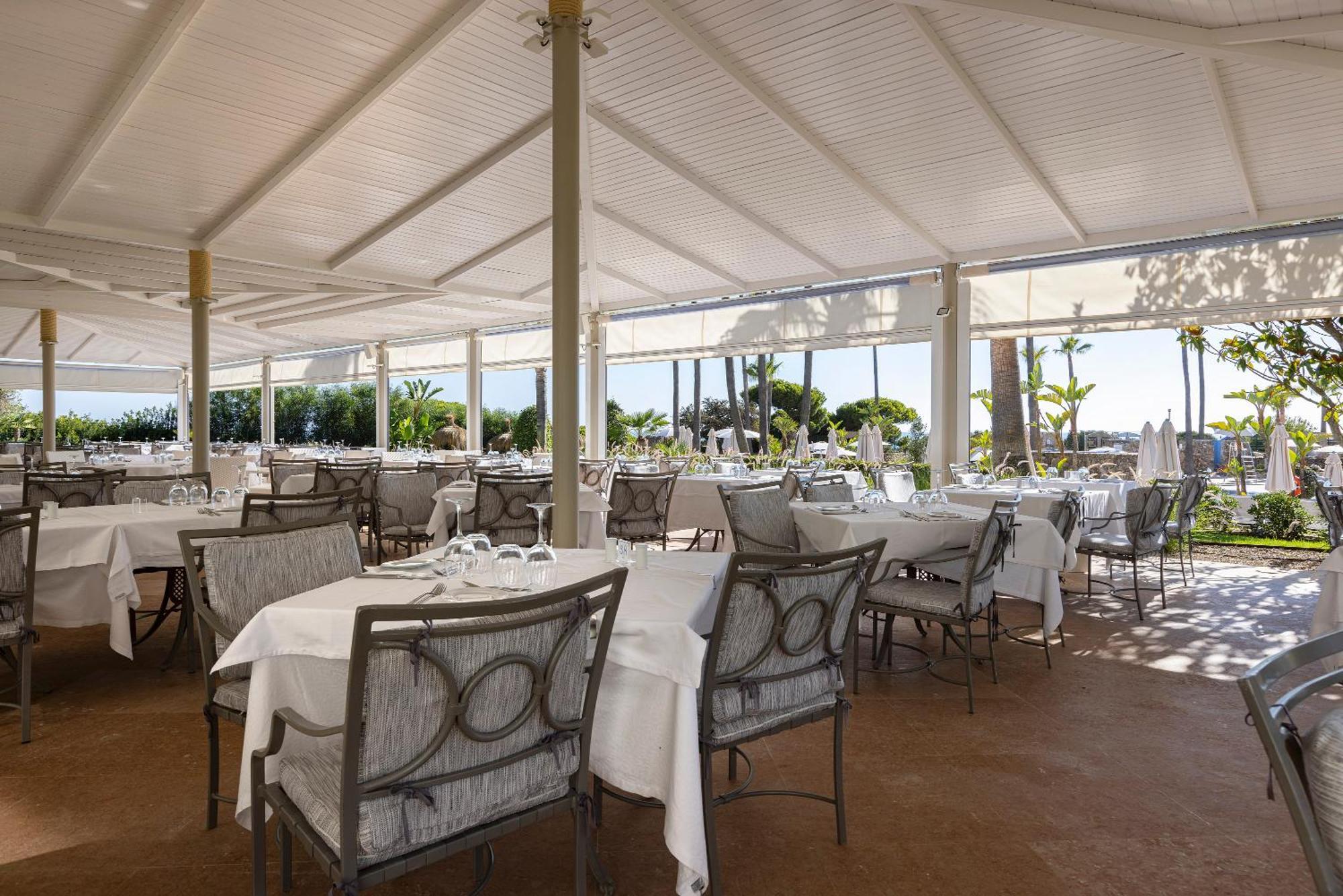 Hipotels Barrosa Palace & Spa Chiclana de la Frontera Ngoại thất bức ảnh The restaurant